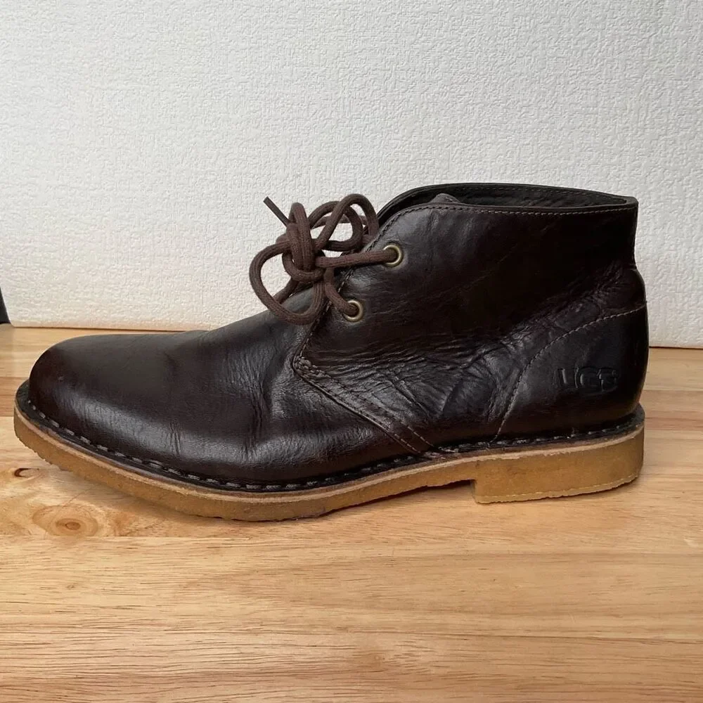 UGG‎ Leighton Chukka Boot size 7 Men’s 3275 Leather Shoes Chocolate Brown 2 eye